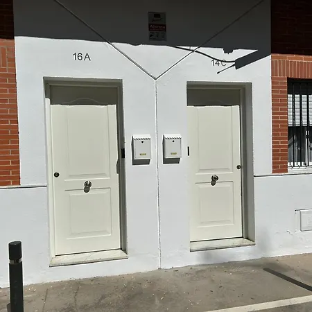 Tejares De Triana סביליה